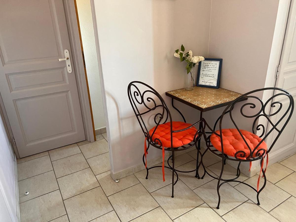 Apartmán Mas De L'Estiou Monteux Exteriér fotografie