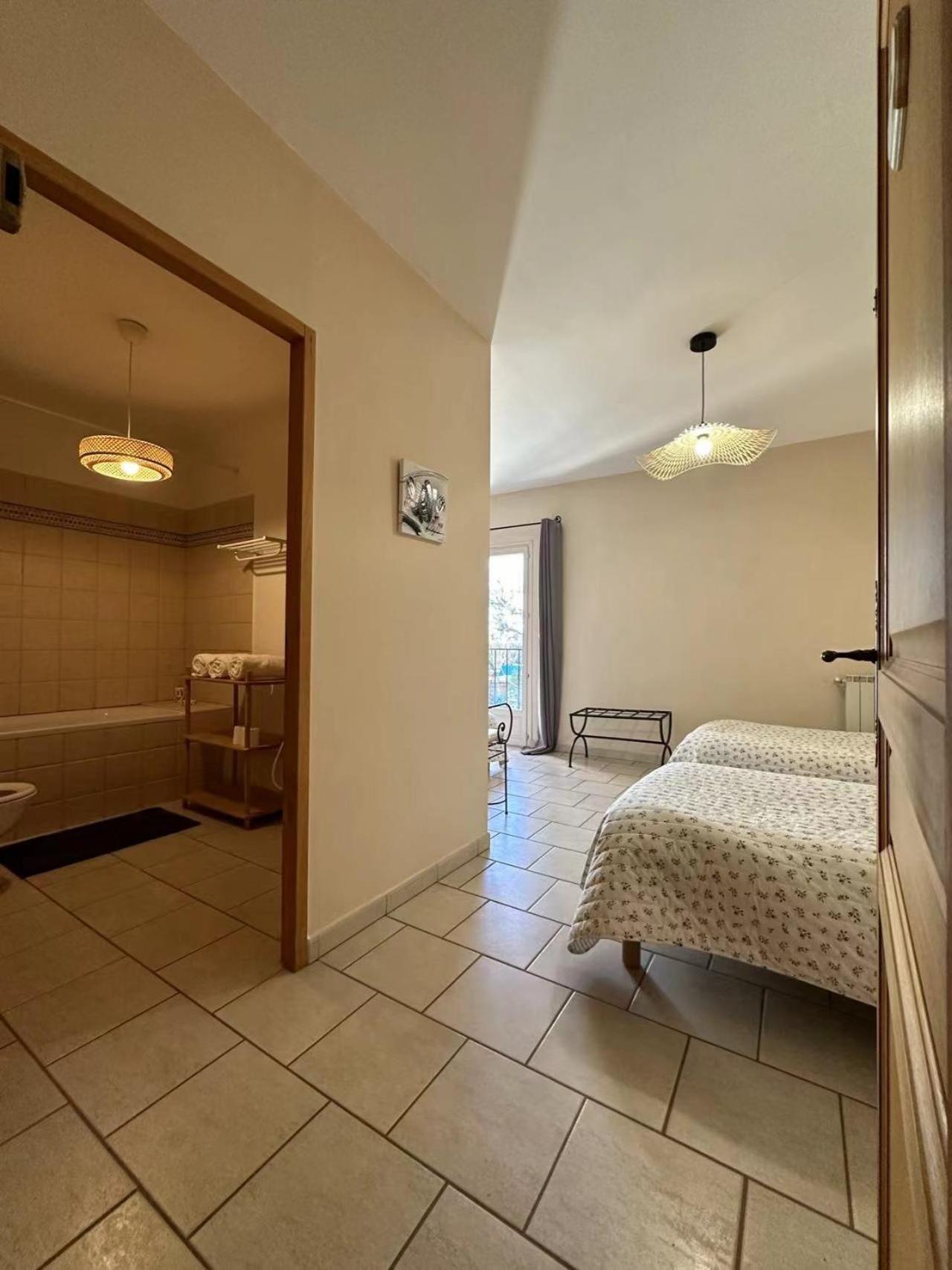 Apartmán Mas De L'Estiou Monteux Exteriér fotografie