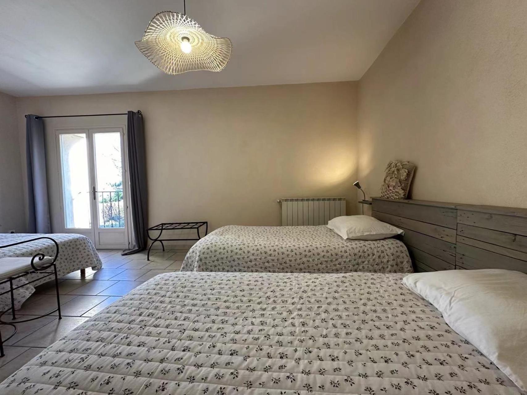 Apartmán Mas De L'Estiou Monteux Exteriér fotografie