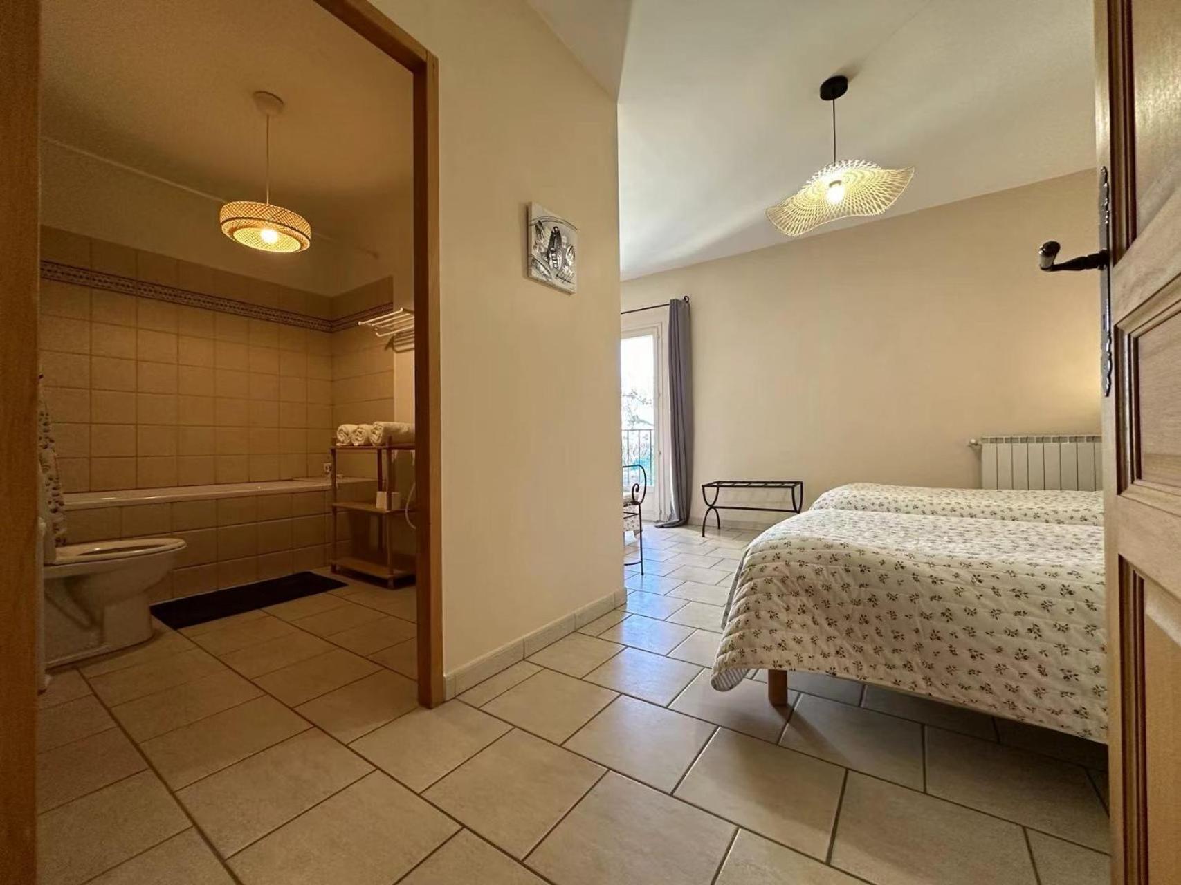 Apartmán Mas De L'Estiou Monteux Exteriér fotografie